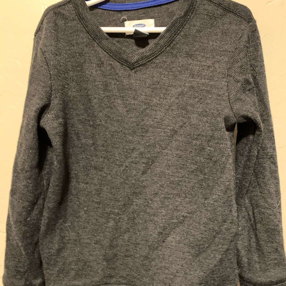 Boys Old Navy sweater size 5